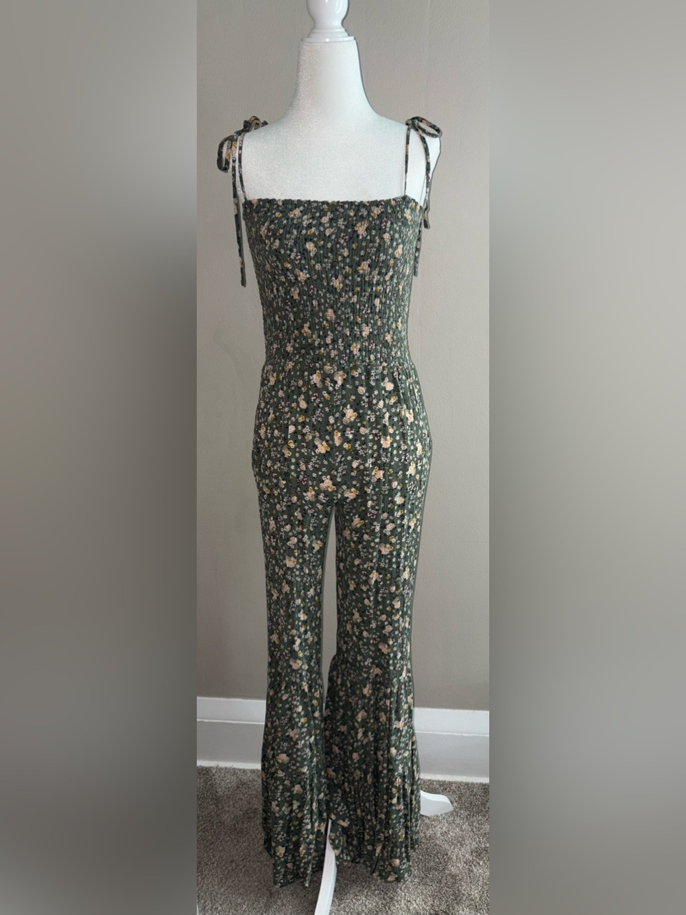 Storia - Green Floral Boho Smocked Bell Bottom Jumpsuit